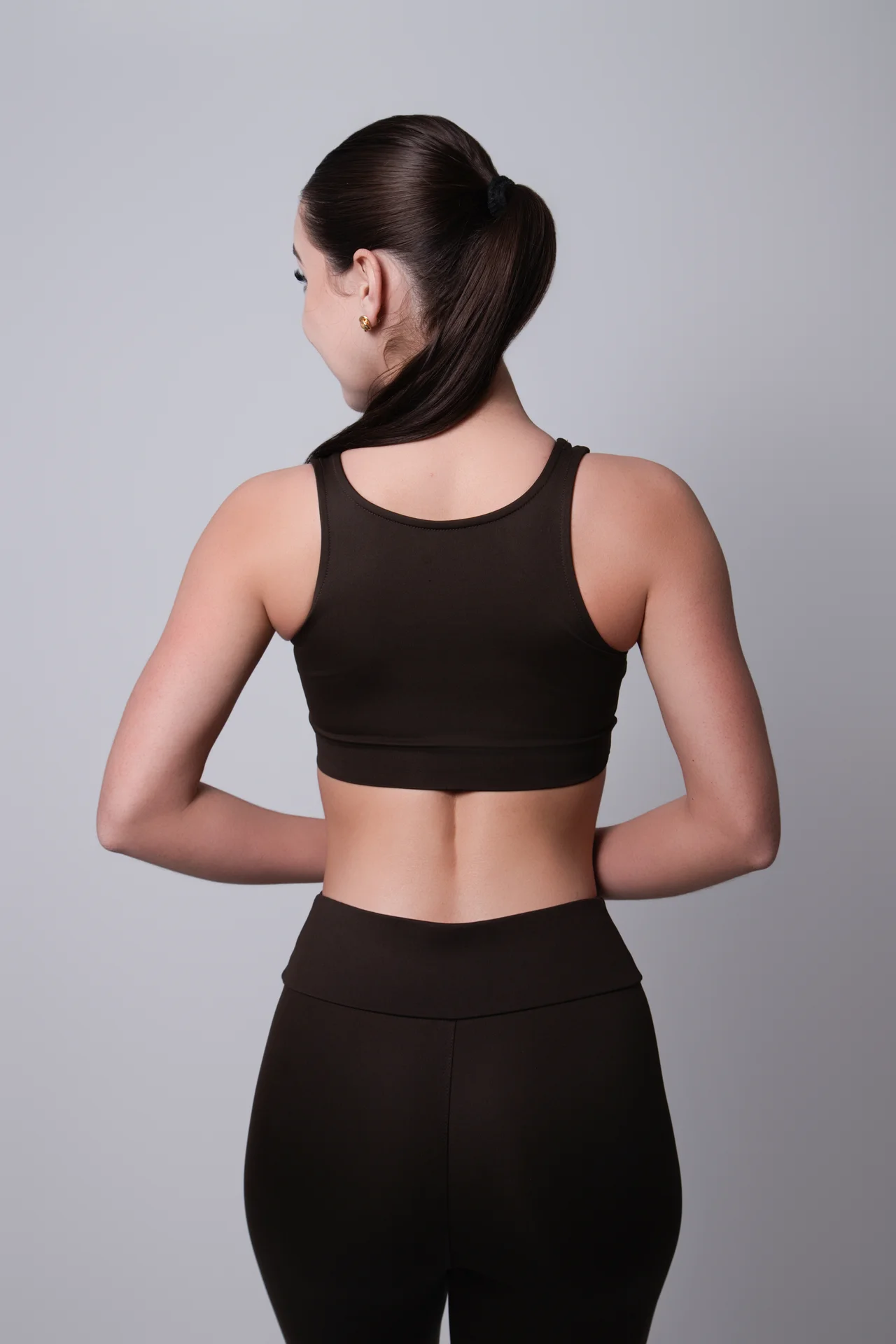 Conjunto Sculpt NEVUÉR — Marrom Café · costas