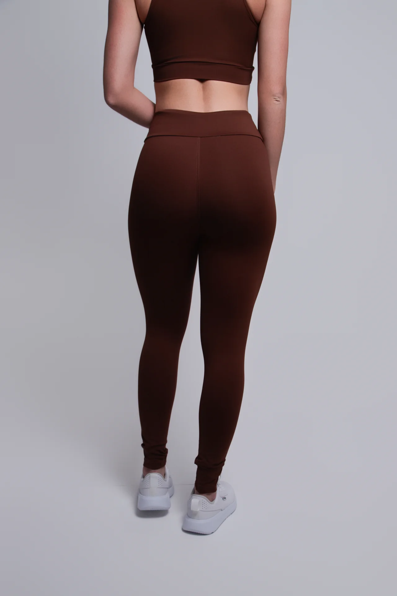 Conjunto Sculpt NEVUÉR — Marrom Chocolate · costas