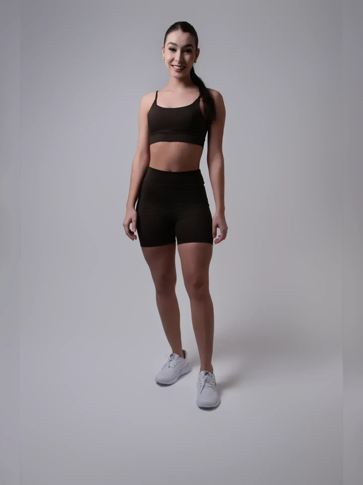 Conjunto Sculpt Shorts NEVUÉR Marrom Café