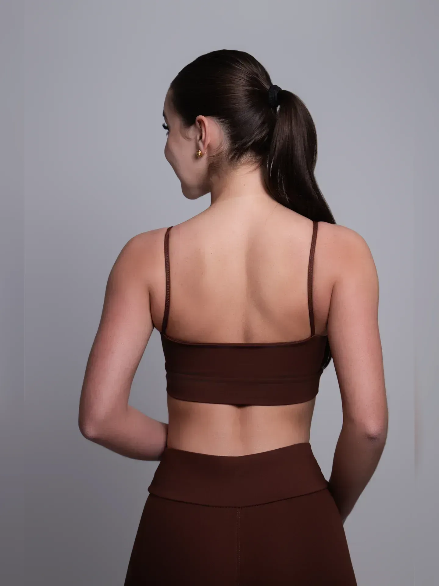 Conjunto Sculpt Shorts NEVUÉR Marrom Chocolate