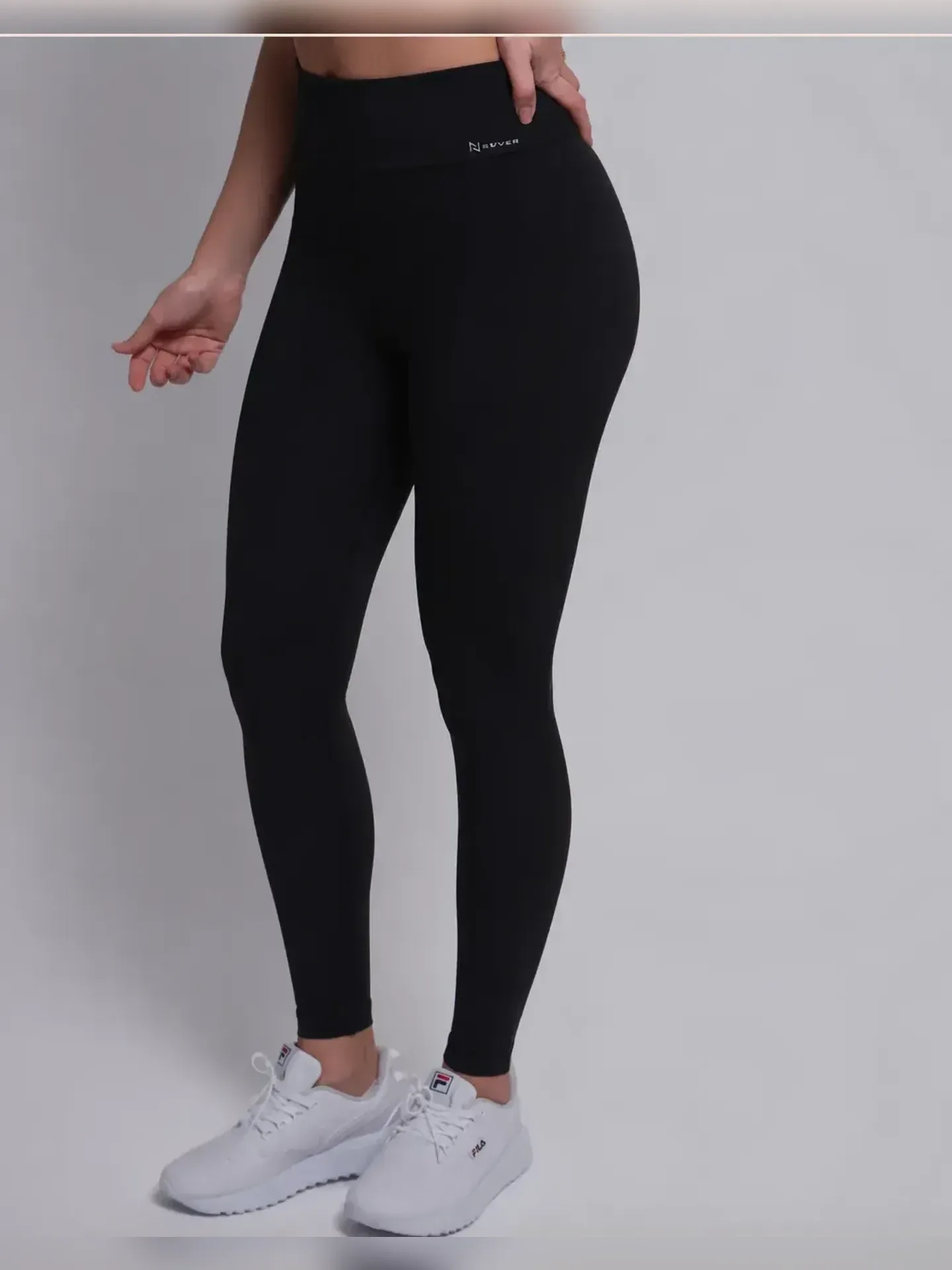 Conjunto Sculpt Legging NEVUÉR Preto