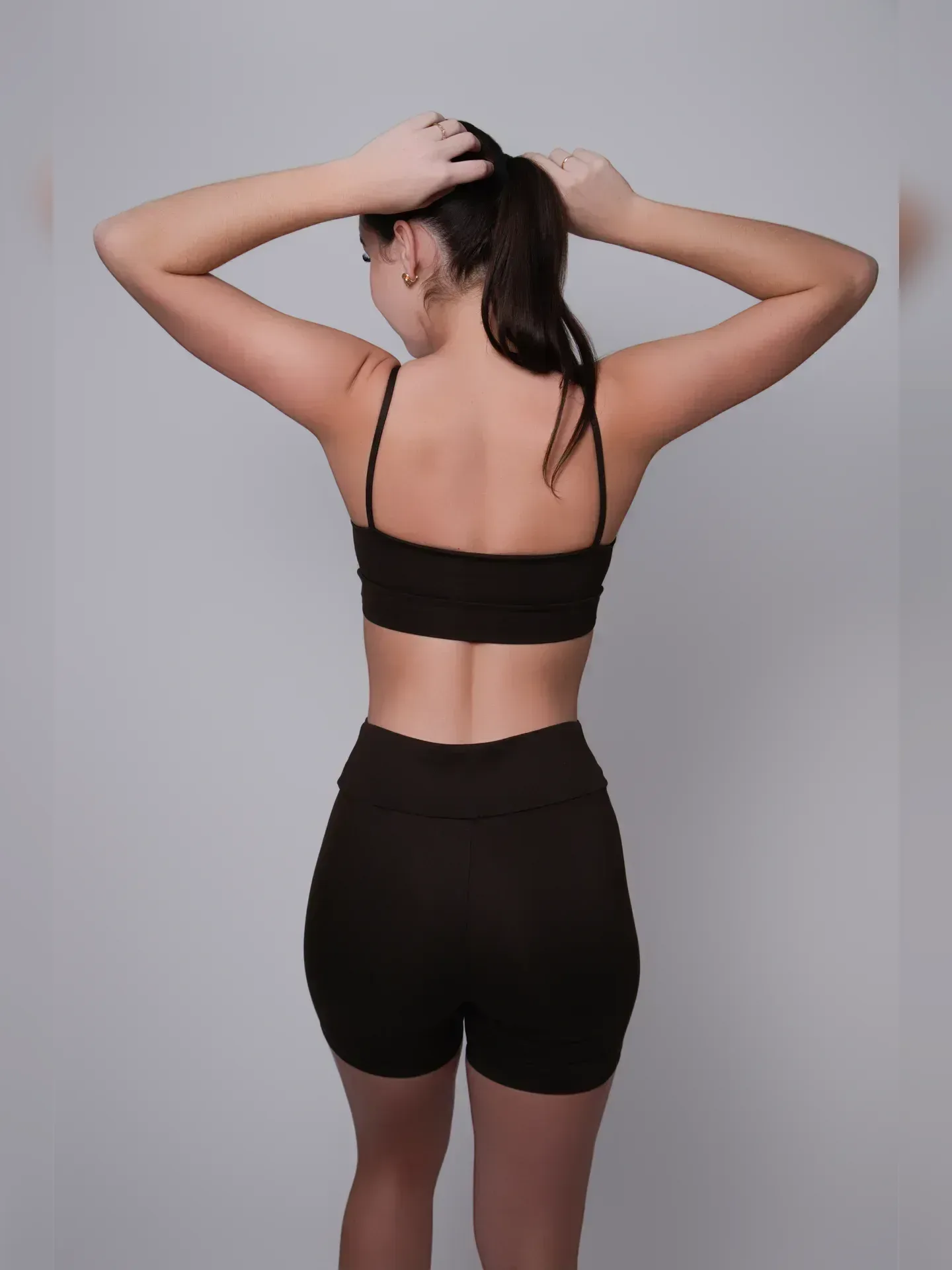 Conjunto Sculpt Shorts NEVUÉR Marrom Café